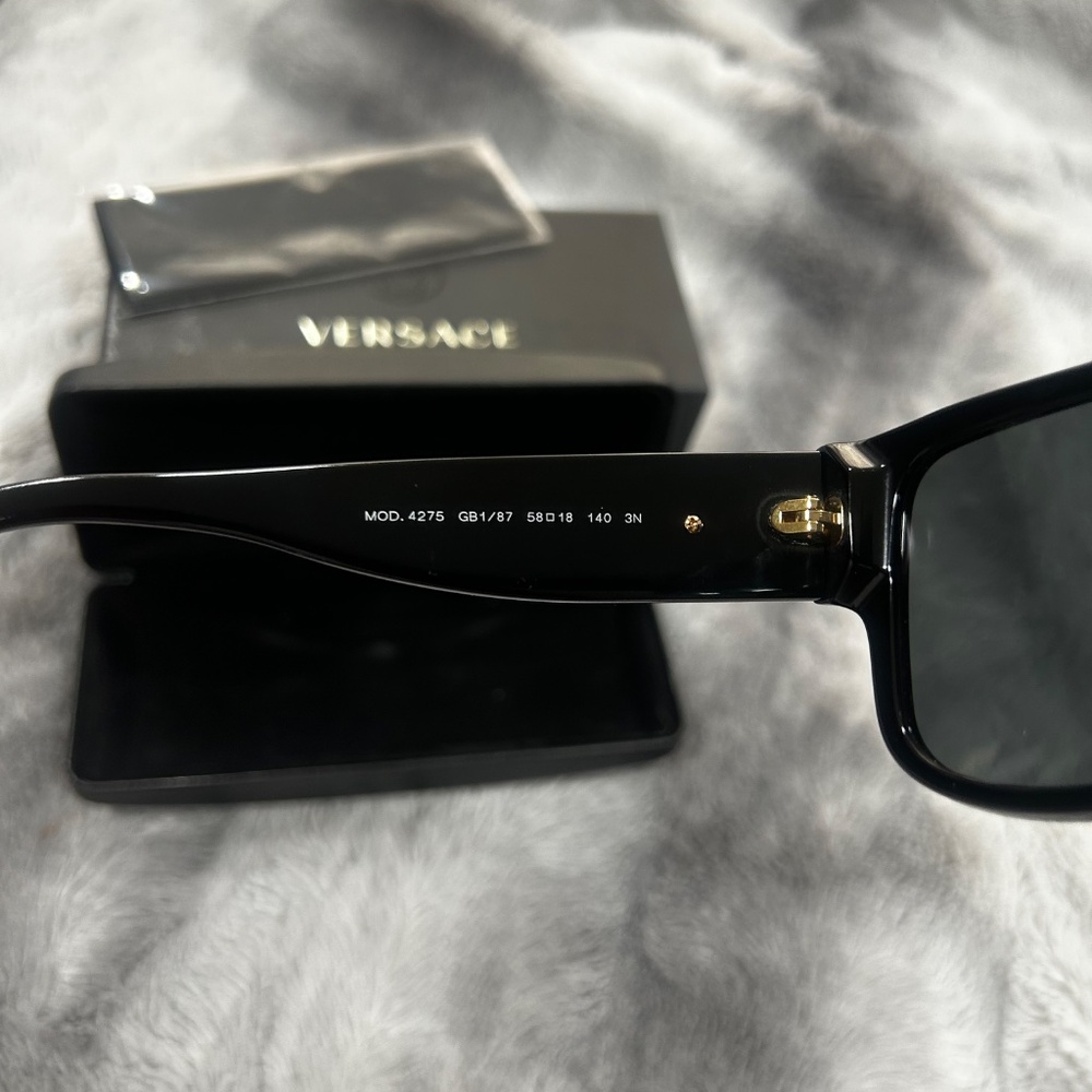 Versace sunglasses - Picture 4 of 8